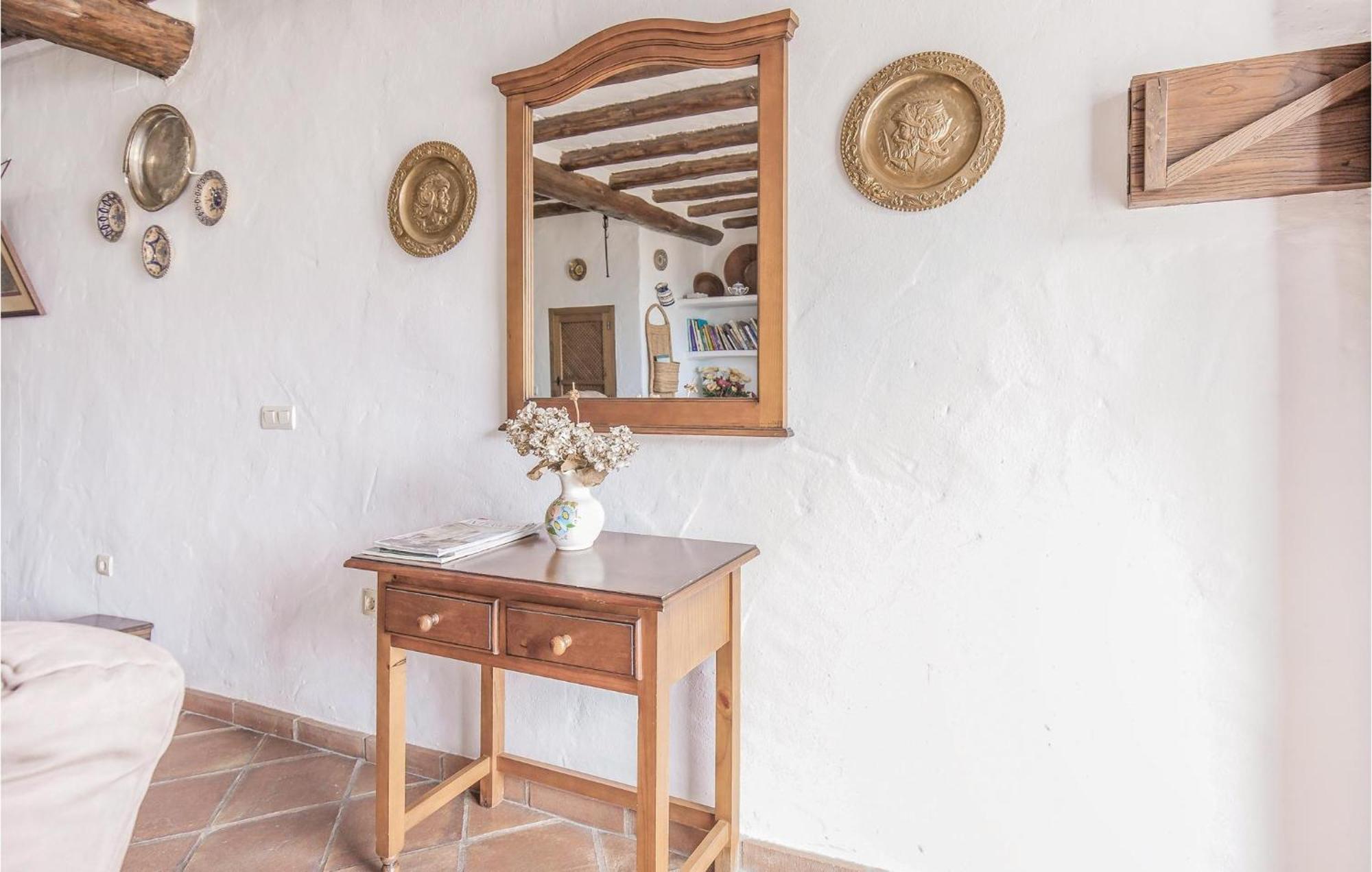 Cozy Home In Zahara De La Sierra With Kitchen Esterno foto